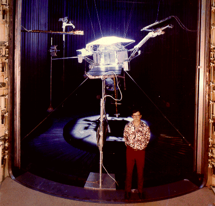 Mariner 10 in JPL Space Simulator